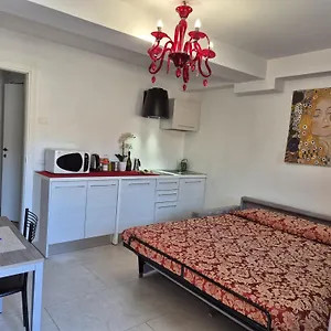 Prince Apartments Apartamento Veneza